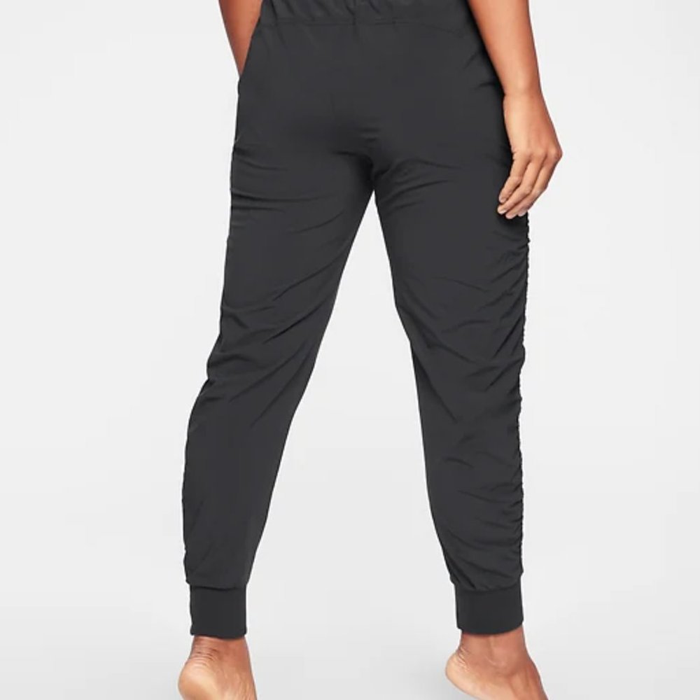NWT Athleta Attitude Pant